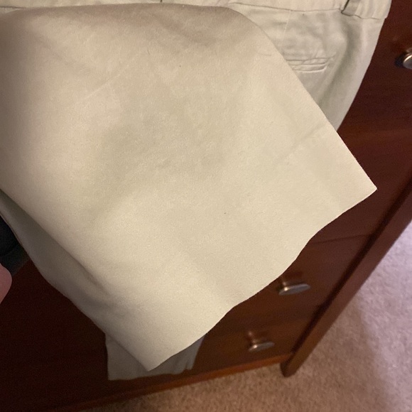 Add a pop of color to your wardrobe with these amazing pants 🌸 bundle and save - Picture 3 of 8